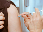  Проходя вакцинацию -  не забудь заполнить анкету и  подписать бланк согласия 