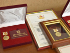 «Волонтер Победы» из Новохоперска получила почетный знак в облправительстве 