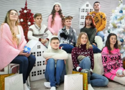 Борисоглебцев поздравили с наступающим Рождеством музыкальным видеоклипом
