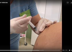  «На прививку – как на праздник»: глава Терновского района вакцинировался в 4-й раз