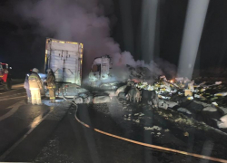 Хрюшки сгорели в огне: страшное ДТП на трассе "Каспий"