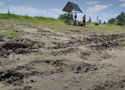 «Это просто дикий пляж!». Официально открытый пляж «Песочки» в Борисоглебске оказался не оборудованным