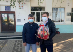 Многодетному отцу из Борисоглебска достался подарок от депутата 