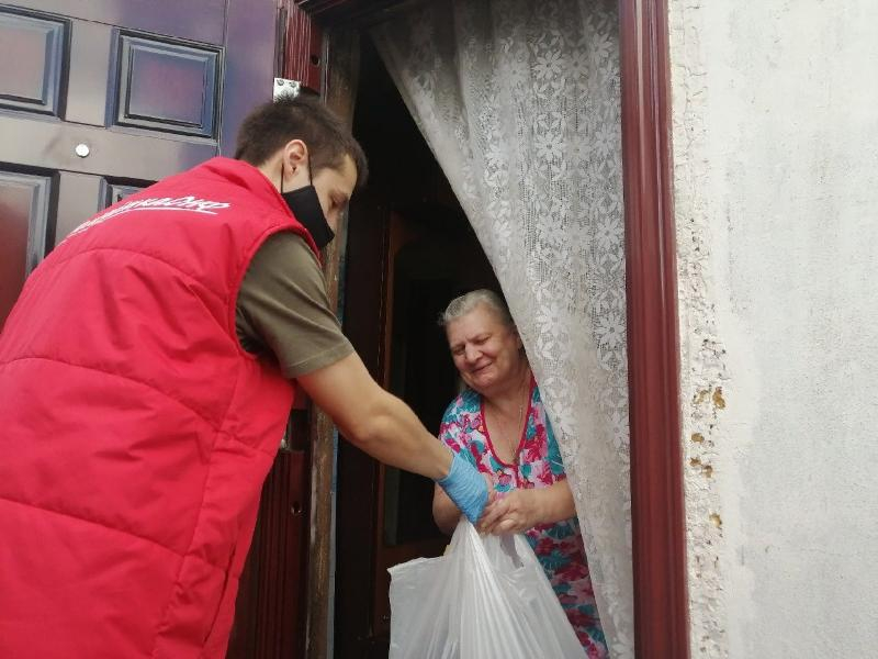 Программа волонтерской поддержки пенсионеров возобновляется в Воронежской области